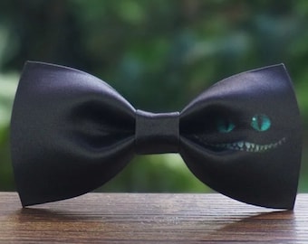 Cheshire Cat bow tie Alice in the Wonderland Bow tie