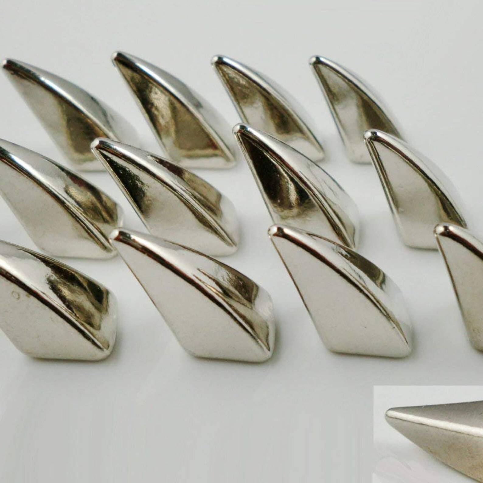 Plata y Gunmetal Negro 110pcs Tornillo gigante detrás Metal Etsy