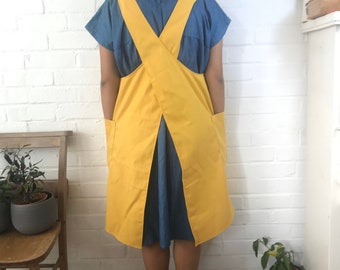 Primary colours!! Yellow heavy cotton canvas Japanese apron, with crossover back and big pockets! A perfect gift!