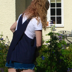 Short cross over top for layering in ramie linen - short Japanese ramie linen apron navy with pockets - waistcoat