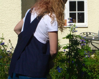 Short cross over top for layering in ramie linen - short Japanese ramie linen apron navy with pockets - waistcoat