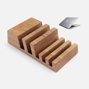 Multiple Charging Station Organizer in Natural Oak Wood for 5 Devices image 3