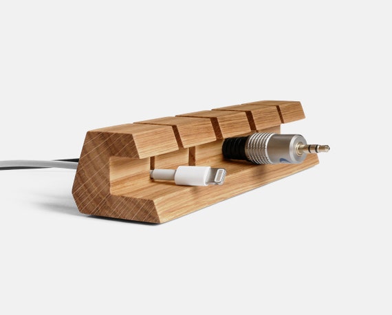 Soporte de cable de madera Gestión de cables para escritorio y organizador  de cargador hecho a mano de roble natural, regalo genial para escritorio de  oficina -  España