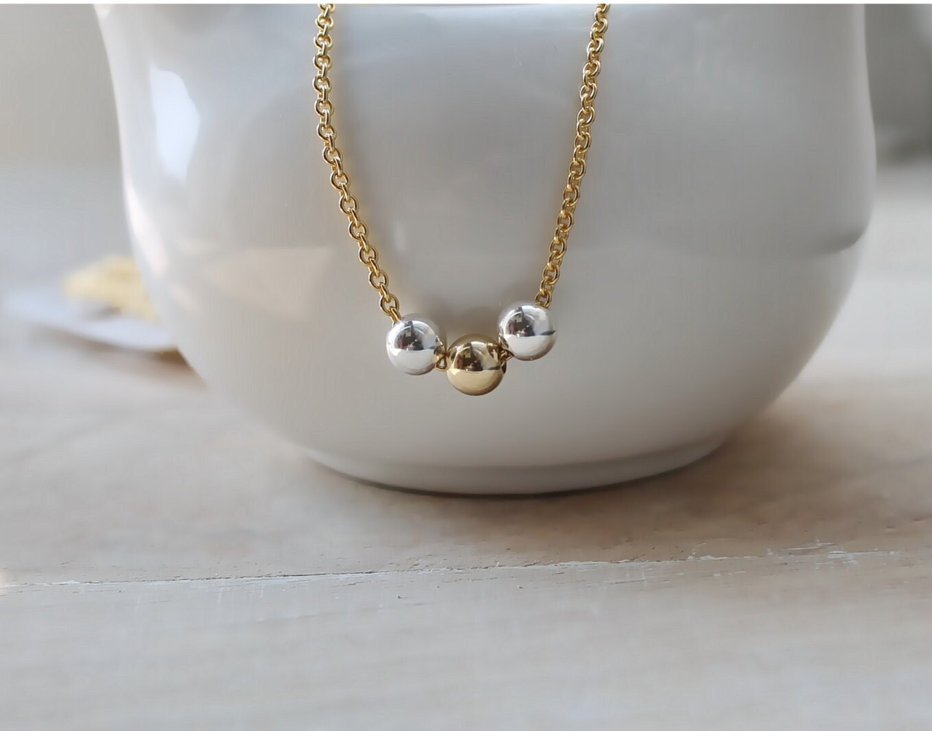 ネックレス・ペンダント Shiny Balls Necklace 2 Tone Beads Necklace • Gold and Silver Beads Necklace • 2