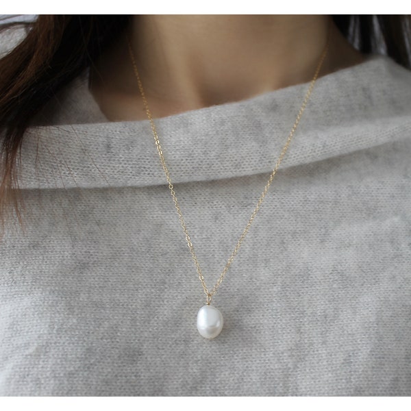 Baroque Pearl Necklace • Pearl Pendant Necklace • Large Pearl Necklace • 14K Gold Filled Single Pearl Necklace • Bridesmaids Gift • B273