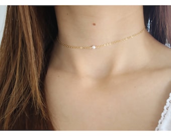 Single Pearl Choker • Dainty Gold Pearl Choker • Gift for Her • Silver Pearl Choker • Pearl Solitaire Necklace • Bridal Jewelry • B144