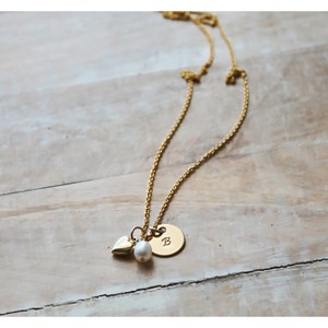 14K gold filled initial necklace • heart charm • pearl charm • personalized • beaucoup de beads • B086