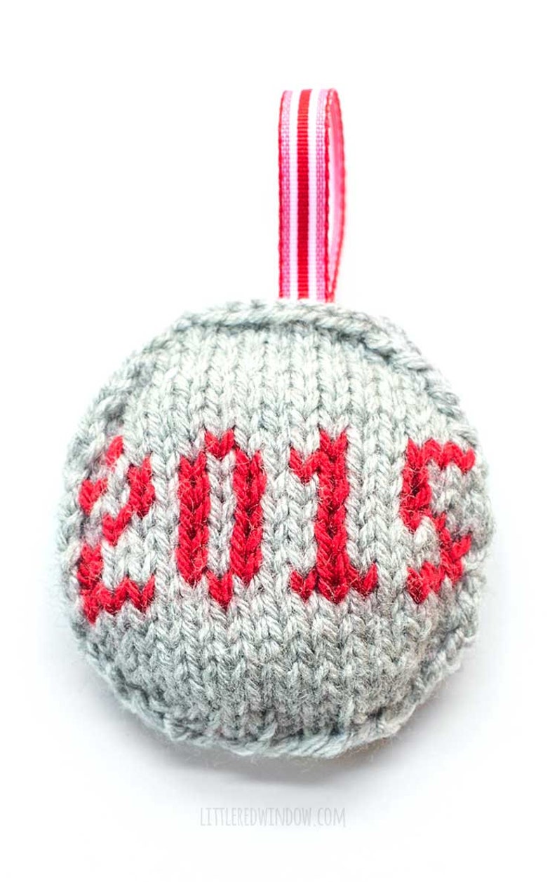 Yearly Date Ornament KNITTING PATTERN / Knit Ornament Pattern/ Christmas Ornament with Date Knitting Pattern / image 4