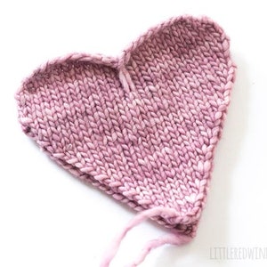 Heart Shaped Handwarmer KNITTING PATTERN / Knit Heart Shape Pattern / Knit Sachet Pattern / Pocket Hand Warmer Knitting Pattern image 4