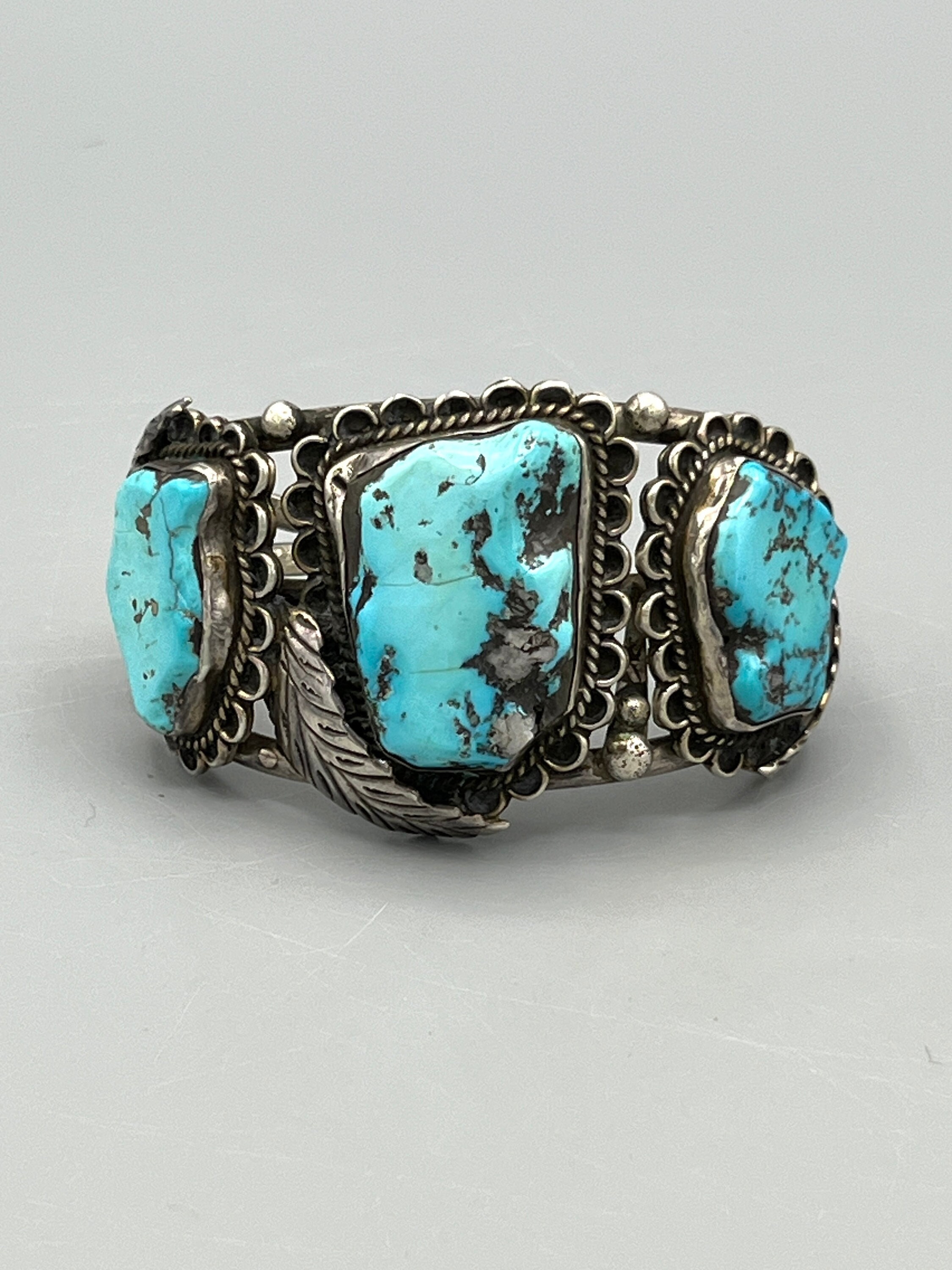 Vivid Kirk Smith Vintage Native American Navajo Carico Turquoise Sterling Silver Bracelet Vivid Kirk Smith Vintage Native American Navajo Carico Turquoise Sterling Silver Bracelet