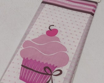 Wilton Pink Cupcake Treat Bags, 20Ct - 4in x 9.5in (10cm x 24cm)