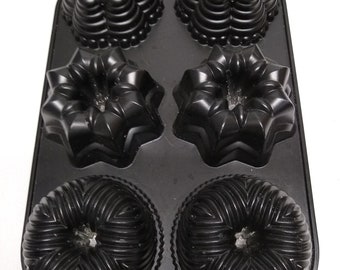 Nordic Ware Christmas Mini Muffin Pan Bakeware Four patterns Cake Pan  Holiday