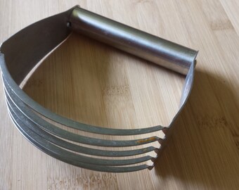 Pampered Chef Pastry Blender
