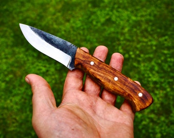Bushcraft Knife: Personalized