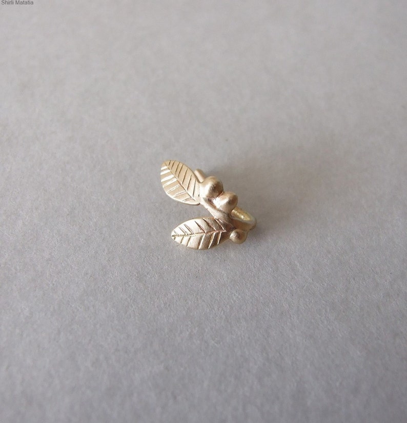 Leaves Nose ring Nose Hoop Fake Piercing gold Faux Piercing Nose Jewelry Gold Leaves and Berries Fake Nose Ring Faux Nose Ring