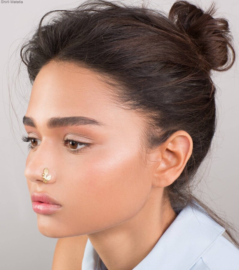 Leaves Nose ring Nose Hoop Fake Piercing gold Faux Piercing Nose Jewelry Gold Leaves and Berries Fake Nose Ring Faux Nose Ring