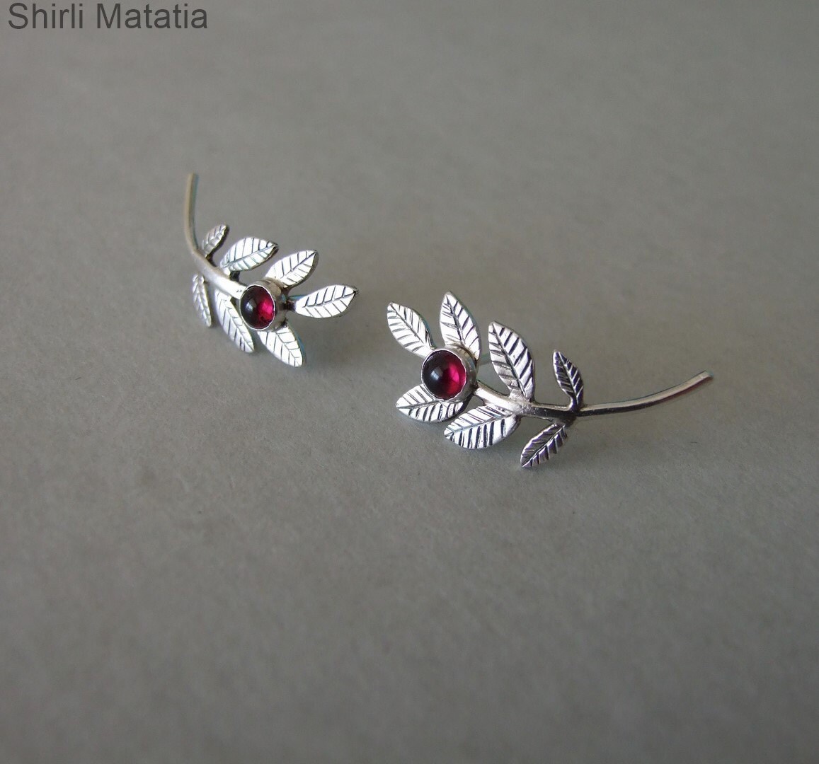 Silver Leaves Stud Earrings with Garnets silver earrings | Etsy