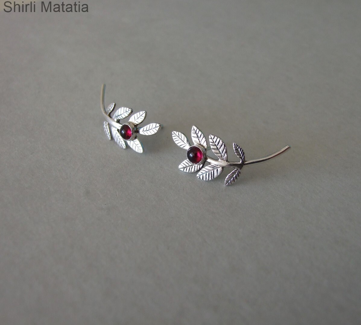 Silver Leaves Stud Earrings with Garnets silver earrings | Etsy