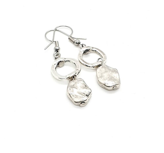 Silver Dangle Earrings / Silver Disc Earrings