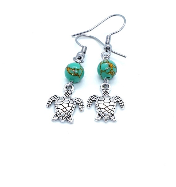 Turtle Earrings / Green Turtle Earrings / Animal Jewelry