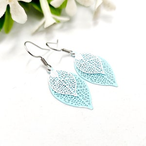 Filigree Earrings, Blue and White Teardrop Filigree Earrings, Boho Earrings image 4