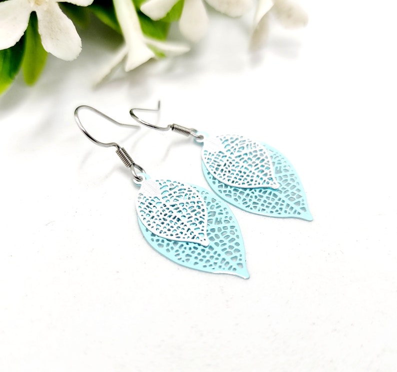 Filigree Earrings, Blue and White Teardrop Filigree Earrings, Boho Earrings image 4