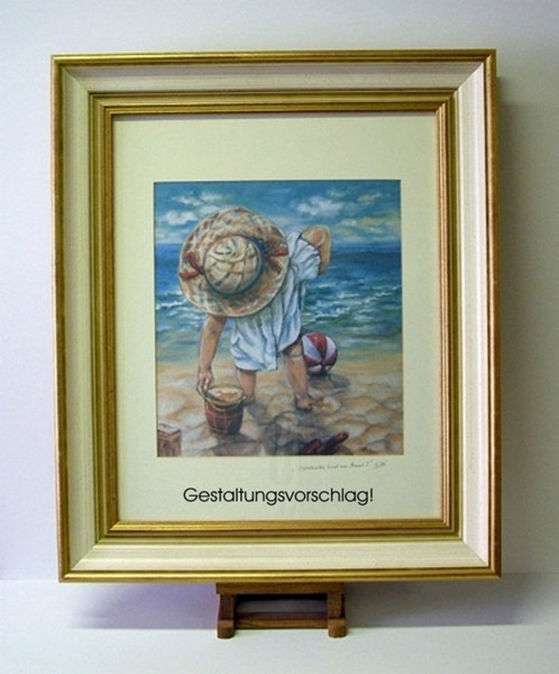 Kunstprint Kind spelen op het strand KD1 afbeelding 4