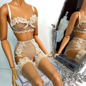 Femme en sous vetement transparent deals