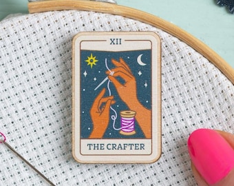 Tarot Card 'The Crafter' Magnetic Needle Minder : Wooden Embroidery Cross Stitch Tool
