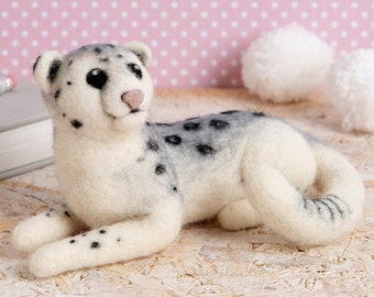 Snow Leopard Needle Felting Kit - Beginner Needle Felting Kit - Needle Felted Leopard - Snow Leopard Craft Kit - Complete Needle Felting Kit