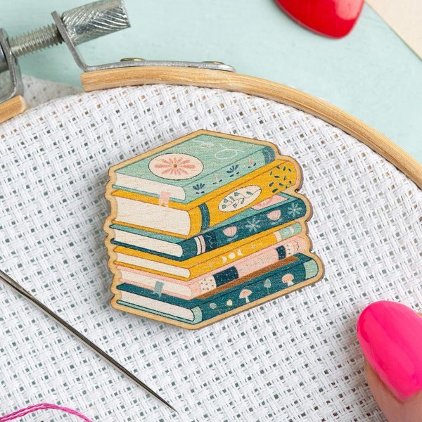 Book Lover Magnetic Needle Minder : Wooden Embroidery Cross Stitch Tool
