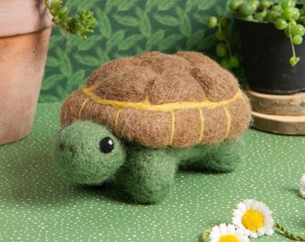 Tortoise Needle Felting Kit - Needle Felting Kit for Beginners - Needle Felted Tortoise - Easy Needle Felting Kit - Needle Felted Animal Kit