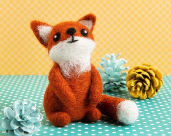 Fox Cub Needle Felting Kit - Mini Needle Felting Kit - Needle Felting for Beginners - Needle Felted Fox - Easy Needle Felting Kit - Fox Pup