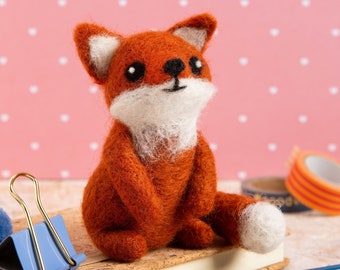 Fox Cub Needle Felting Kit : Beginners DIY Craft Set with British Wool