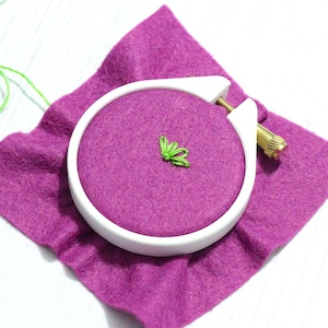 2 inch Mini Embroidery Hoop - 5cm Small Embroidery Ring - Elbesee Hoop - Brass Screw - Cross Stitch Frame