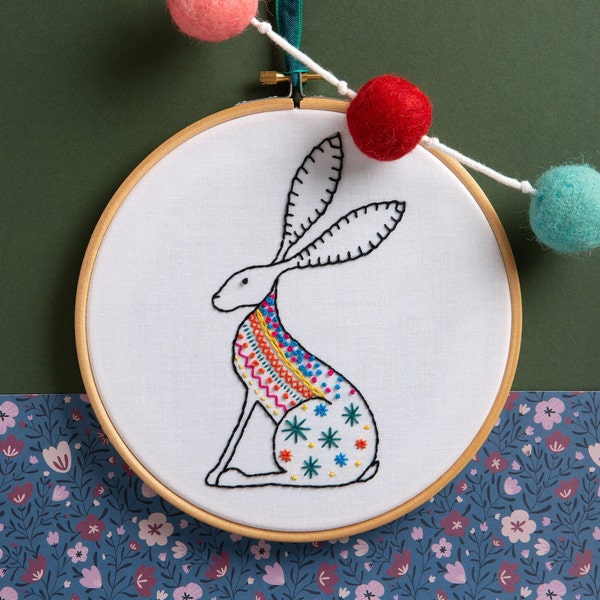 Hare Embroidery Kit - Embroidery Kit for Beginners - Hare Embroidery Pattern - Hare Craft Kit - Wildlife Embroidery Kit - Learn Embroidery