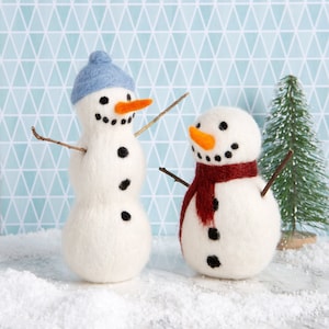 Snowmen Needle Felting Kit - Beginner Needle Felting Kit - Needle Felted Christmas Kit - Needle Felted Snowman - Easy Felting Kit