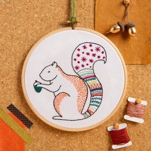 Squirrel Embroidery Kit Beginner Embroidery Kit Embroidery Sampler Kit Nursery Embroidery Kit Embroidery Craft Kit Hand Embroidery 画像 1