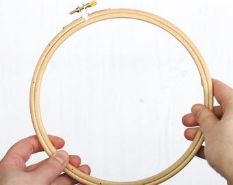 Wooden Embroidery Hoop 7" - Medium Embroidery Hoop - Solid Wooden Hoop - Embroidery Ring - Hoop for Embroidery - Cross Stitch Hoop - Frame