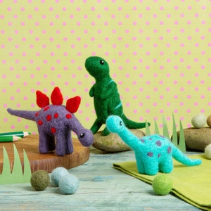 Stegosaurus Needle Felting Kit Mini Needle Felting Kit Easy Needle Felting Kit Needle Felted Dinosaur Dinosaur Craft Kit image 5