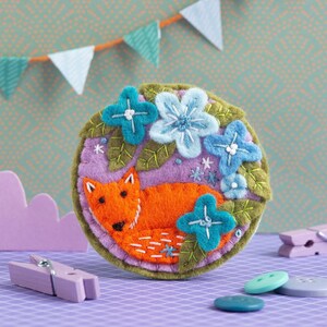 Fox Felt Craft Kit - Brooch Craft Kit - Craft Kit for Beginners - Animal Felt Craft Kit - Easy Sewing Kit - Embroidery Felt Kit