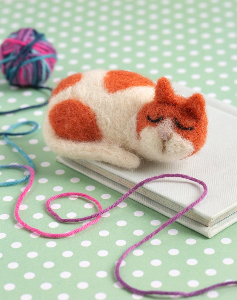 Cat Brooch Needle Felting Kit Mini Needle Felting Kit Needle Felted Cat Cat Craft Kit Easy Needle Felting Project image 4