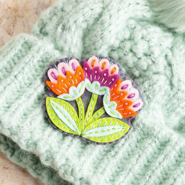 Marianne Flower Felt Craft Kit - Brooch Craft Kit - Craft Kit for Beginners - Floral Felt Craft Kit - Easy Sewing Kit - Applique Craft Kit