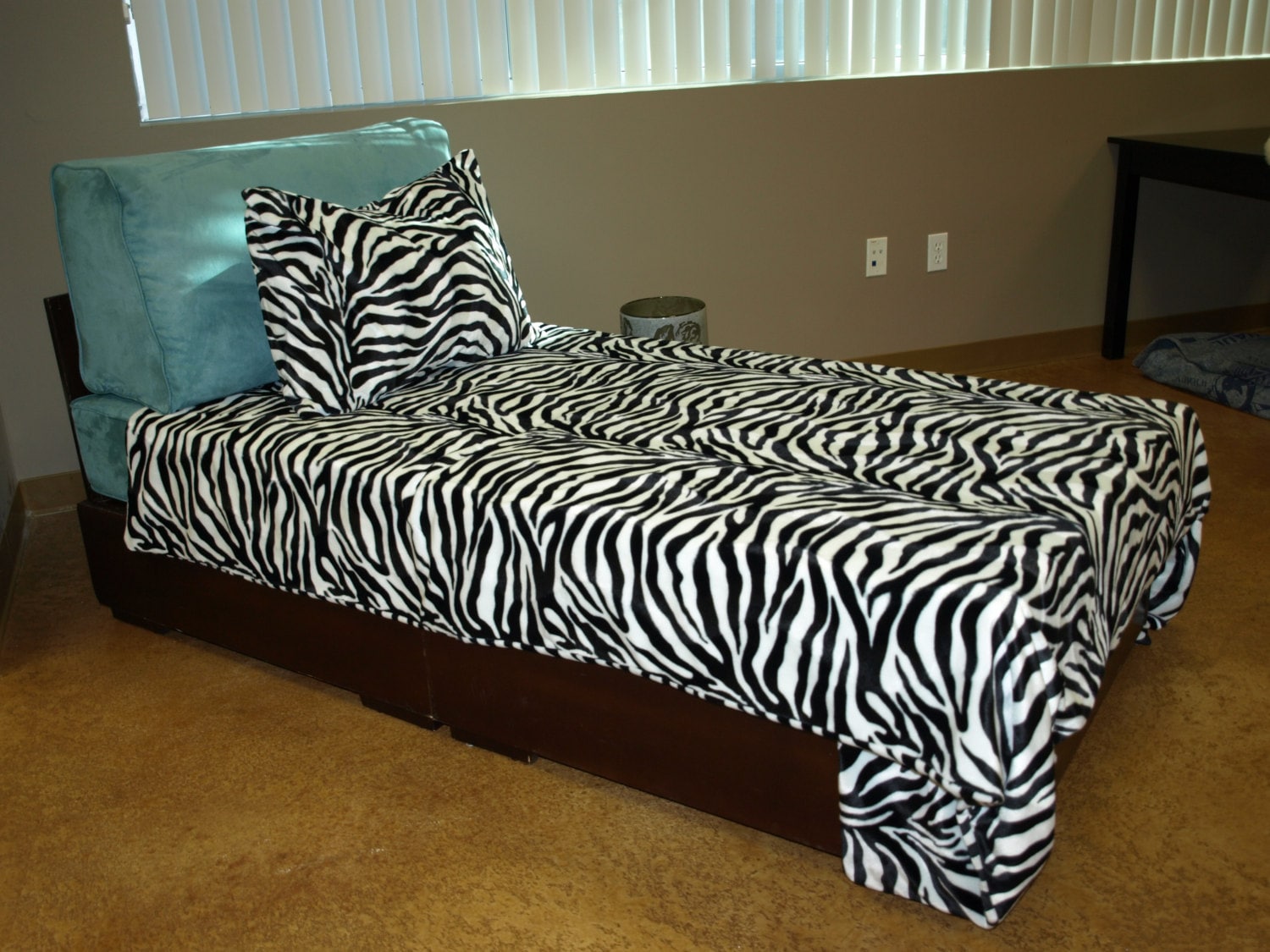 Zebra Coverlet Bedspread Twin Or, What Size Is A Twin Xl Bedspread