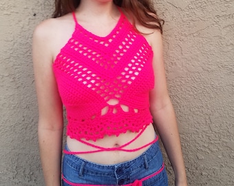 M/L Imperial Festival Top in neon pink // Rave Top // Hippie Top // Boho Top // Crochet Top // Halter Top // Crop Top // Bralette