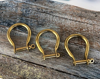 Brass Shackles w/ Screw Pins - Natural Solid Brass Leathercraft Hardware - Horseshoe Key Chain U Hooks - Nautical Jewelry Making