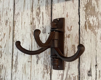 Cast Iron Swivel Triple Wall Hook - Towel Hanger - Coat, Hat, Key Rack - Nautical Beach Bathroom Decor