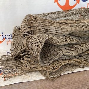  Pickled Pelican Vintage-Style Tiki Bar Net Decor Authentic Used  Commercial Fishing Net from The Gulf Coast : Sports & Outdoors