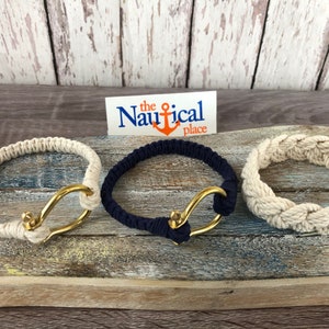 Hand Tied Sailor Knot Bracelet w/ Brass Shackle - Braided Nautical Jewelry - Natural White or Navy Blue - Groomsmen Gift