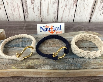 Hand Tied Sailor Knot Bracelet w/ Brass Shackle - Braided Nautical Jewelry - Natural White or Navy Blue - Groomsmen Gift
